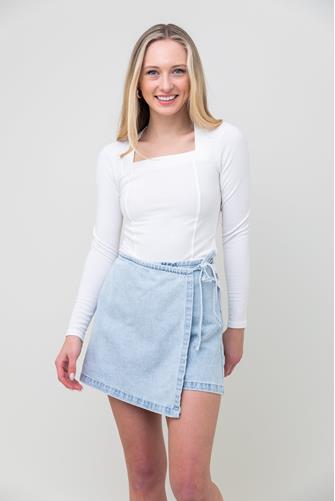 Square You Won't Tell Top OPTIC WHITE